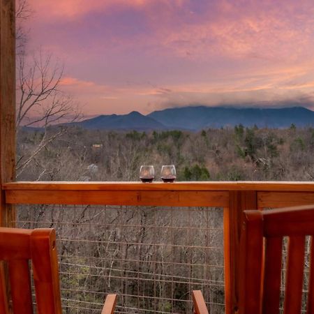 Tranquil Mountain Getaway By Ghosal Luxury Lodging Gatlinburg Eksteriør bilde