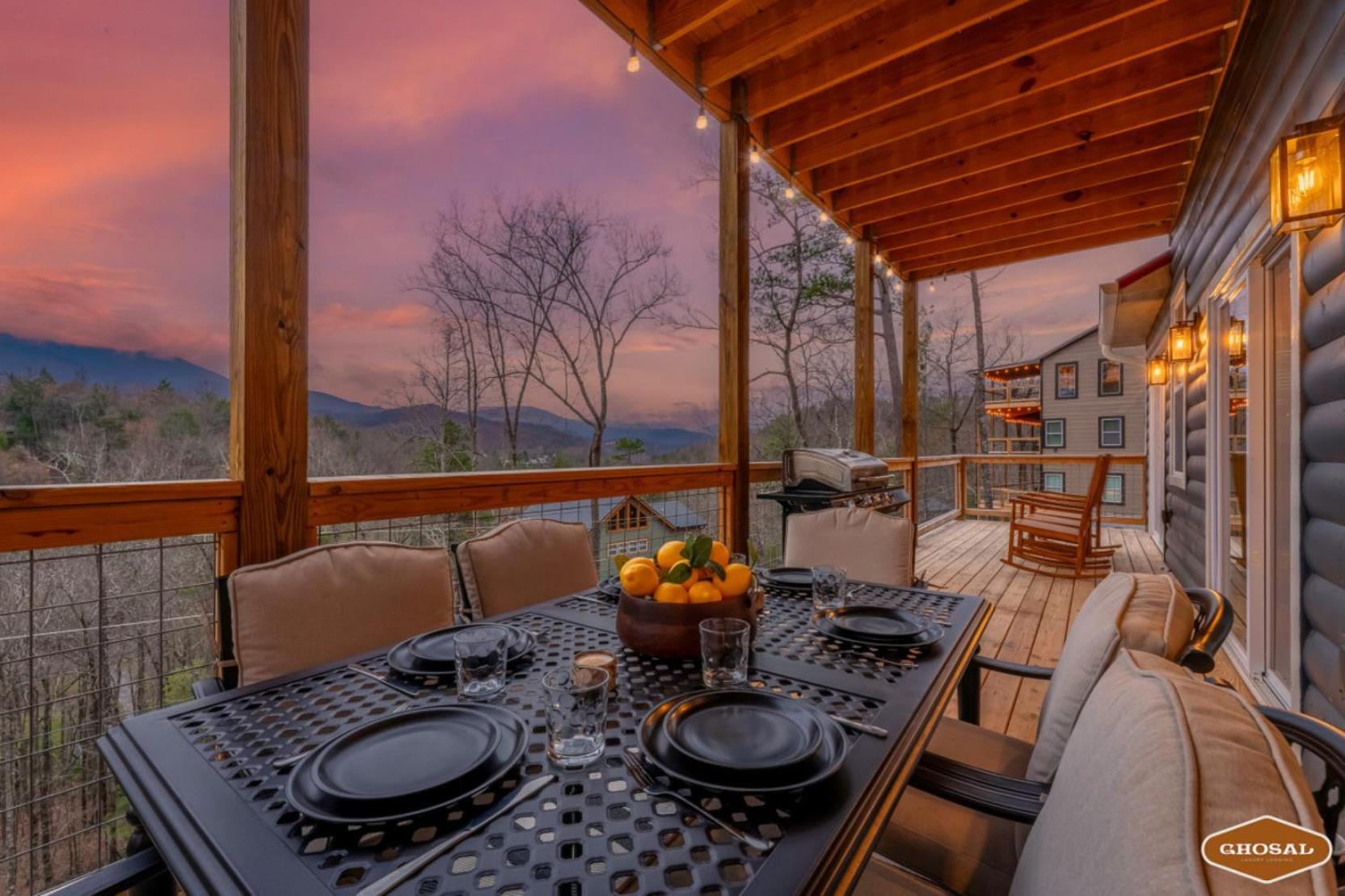 Tranquil Mountain Getaway By Ghosal Luxury Lodging Gatlinburg Eksteriør bilde
