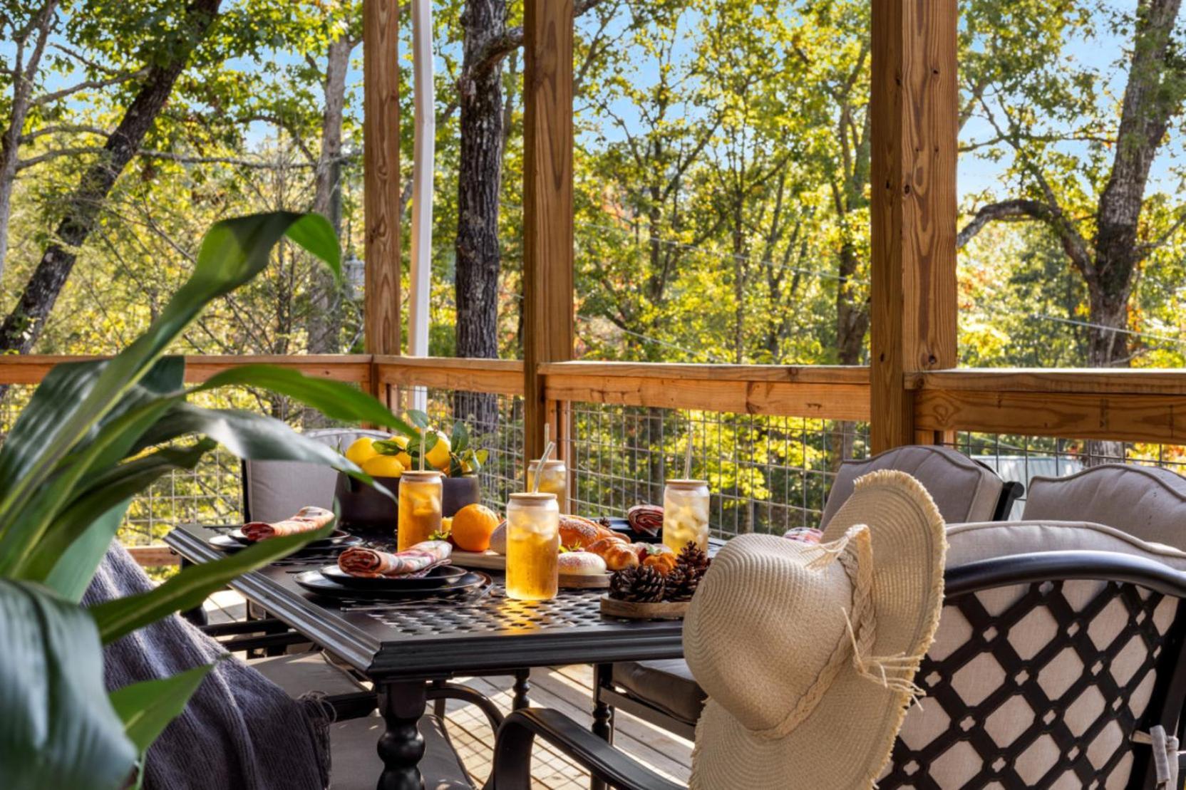 Tranquil Mountain Getaway By Ghosal Luxury Lodging Gatlinburg Eksteriør bilde