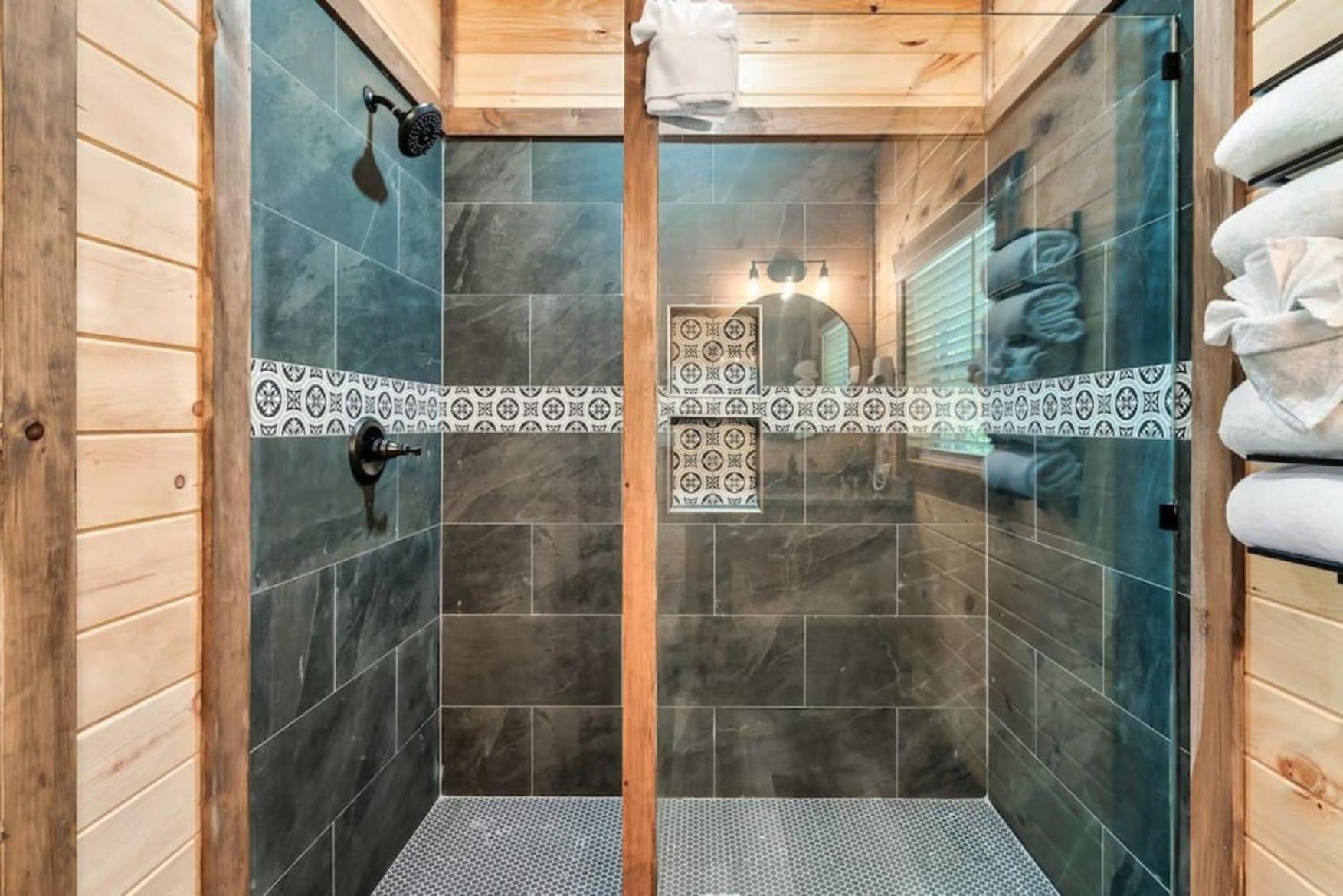 Tranquil Mountain Getaway By Ghosal Luxury Lodging Gatlinburg Eksteriør bilde